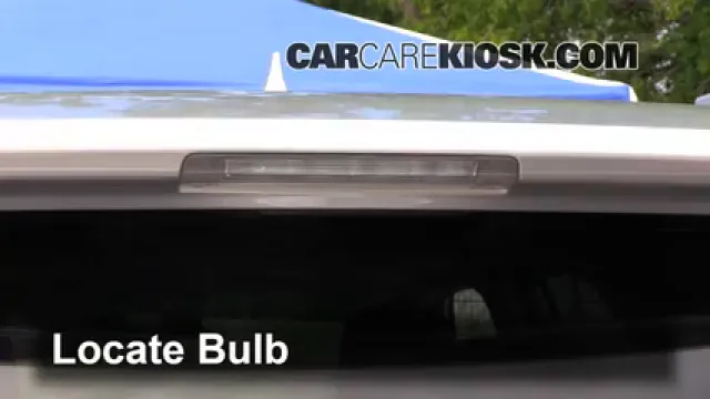 2013 Toyota 4Runner Limited 4.0L V6 Éclairage Feu de freinage central (remplacer l'ampoule)